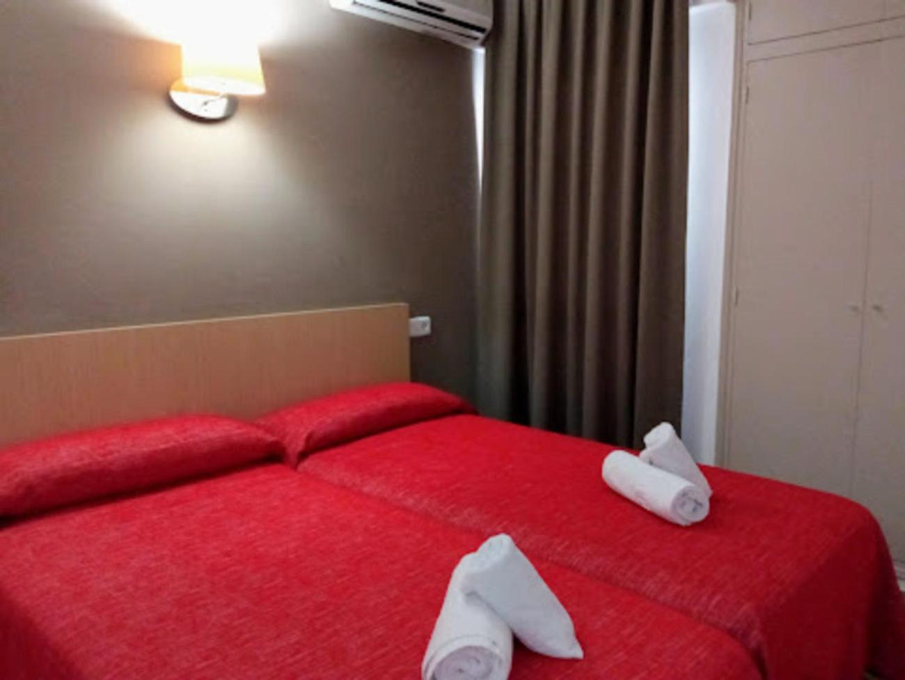 Apartamentos Orvay San Antonio  Bagian luar foto