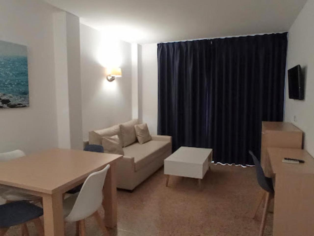 Apartamentos Orvay San Antonio  Bagian luar foto